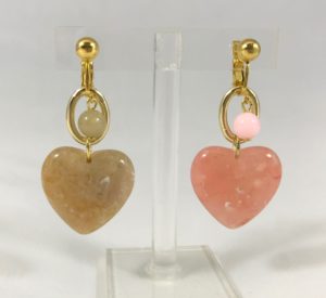 Orecchini cuore plexi con clip  04/29) Beige/Rosa antico