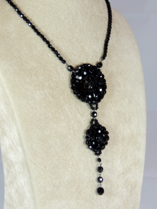 Collier cerchi preziosi  - C/01) Jais Nero