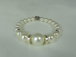 Braccialetto rigido fantasia - Perla bianca con Argento 