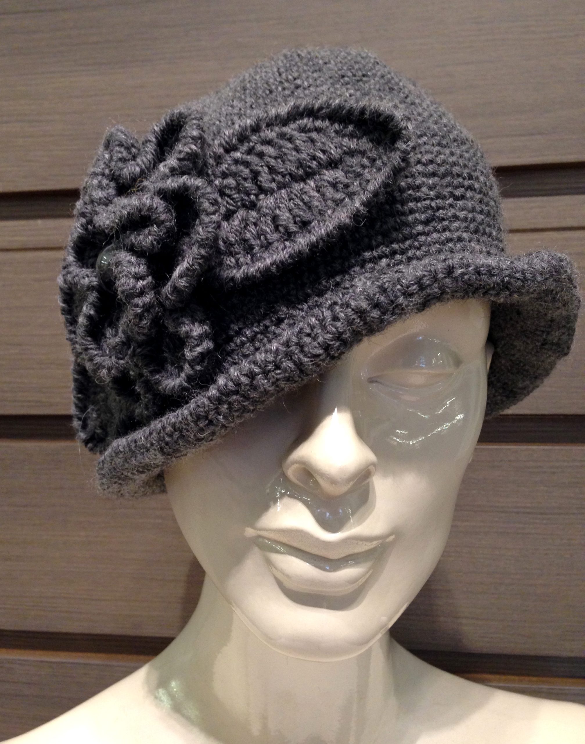 Cappellino Fiori Lana - 07) Grigio
