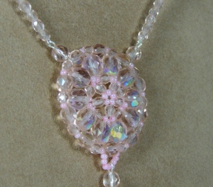 collier cerchi preziosi  - rosa - particolare