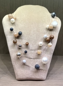 Collana palline sospese  56) Tortora/Grigio 