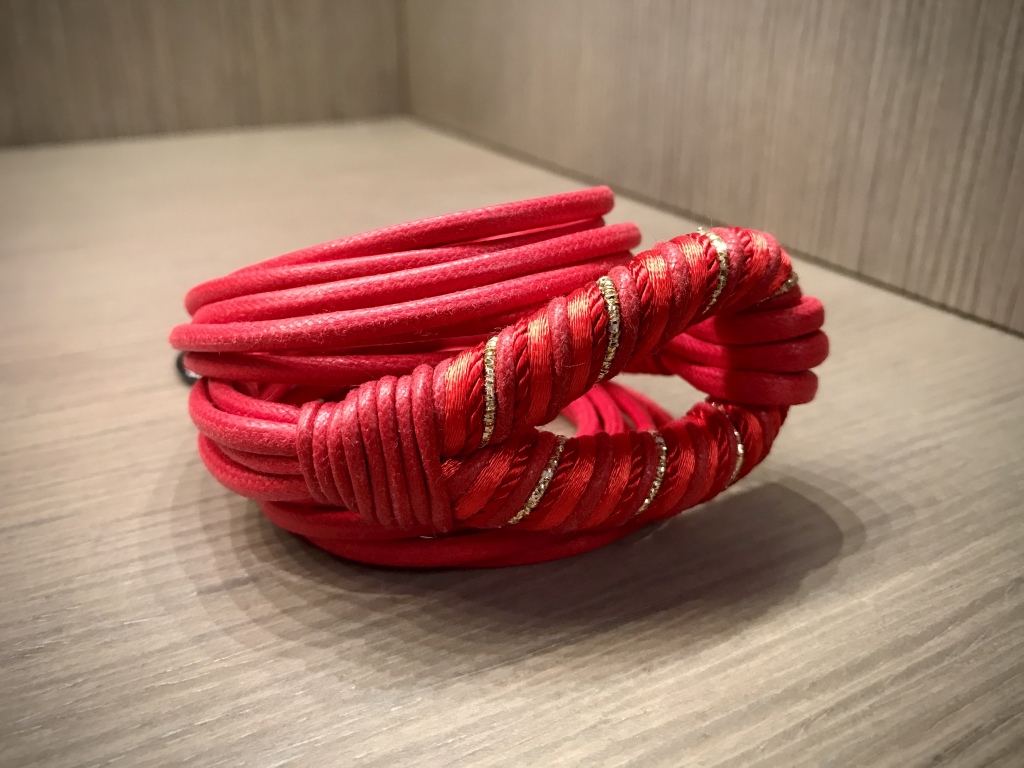 Bracciale con cappio ricoperto 11) Rosso