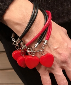 Deliziosi ciondoli a cuore per i nostri "Charms Bracelets" di San Valentino!