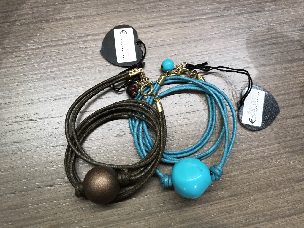 Bracciali - collana con maxi sfera