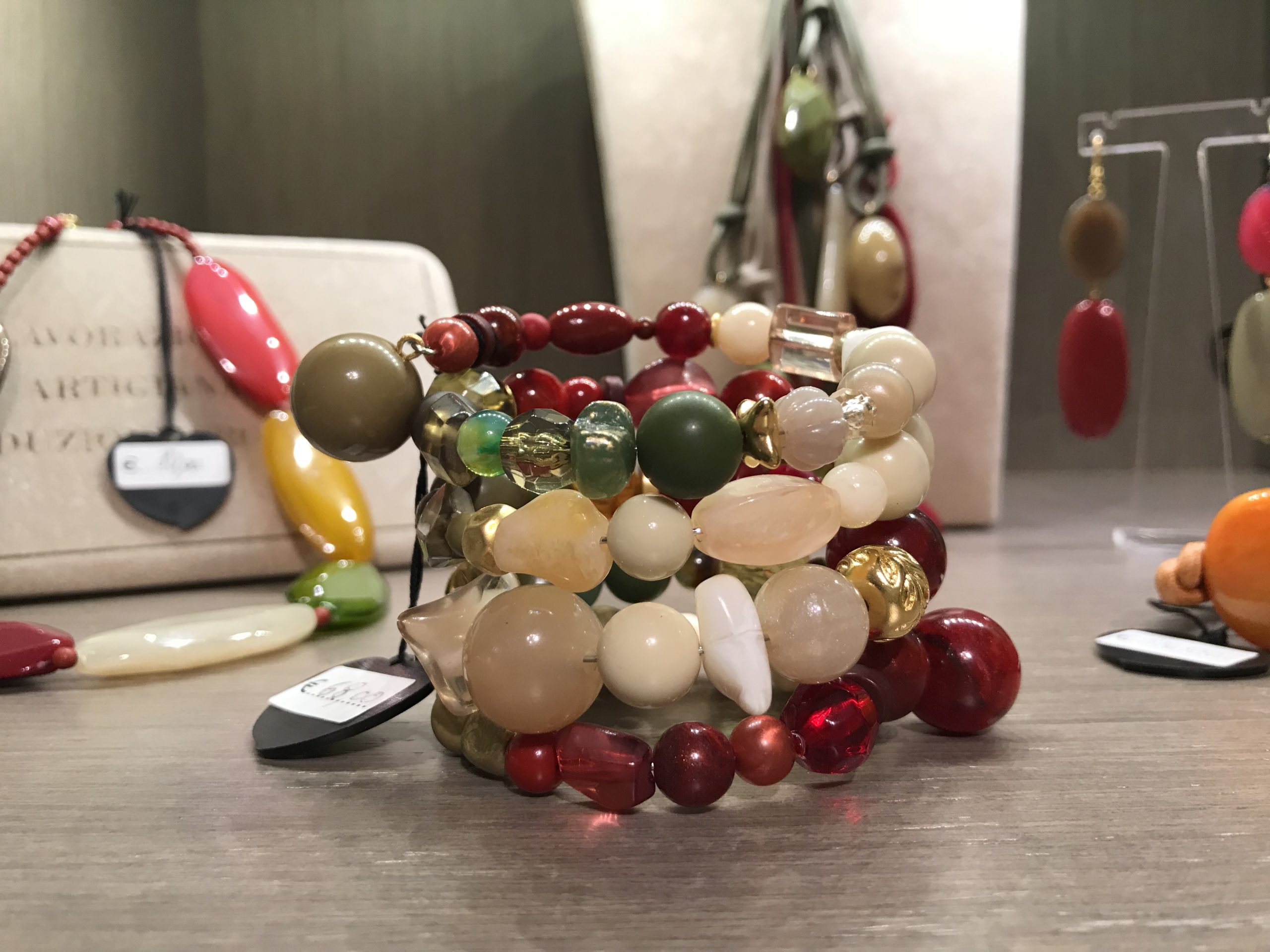 Bracciale spirale alto 104) Beige/Verde militare/Rosso granato